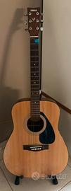 Yamaha F310P acustica + capotasto