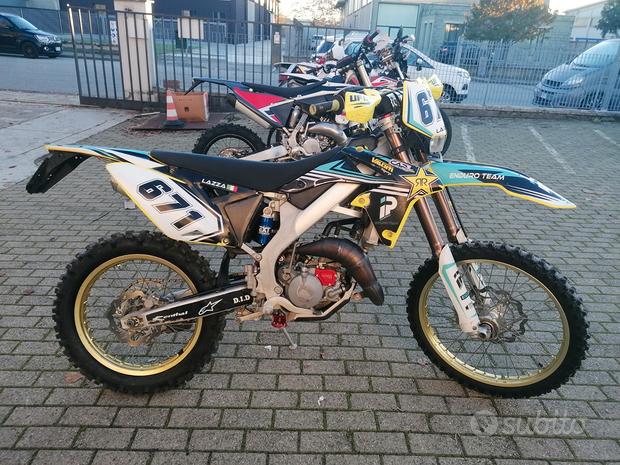 Suzuki Valenti RME 50 Factory