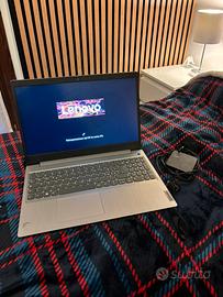 Computer lenovo portatile 81 WB con caricatore