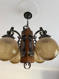 Lampadario in stile spagnolo antico