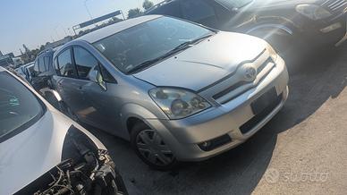 TOYOTA COROLLA VERSO 2004-2009 2.2 D-4D 5 Porte