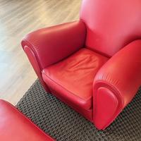 Poltrona Frau mod “Vanity Fair” con pouf