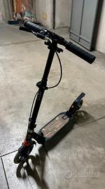 monopattino pieghevole, leggero