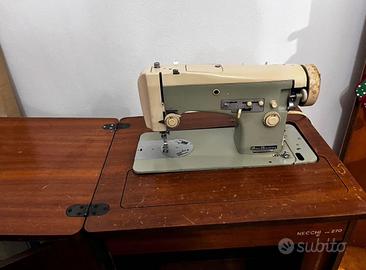 Macchina da cucire necchi vintage