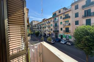 2 LOCALI A CARDITO