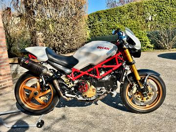 Monster S4R 996 testa stretta