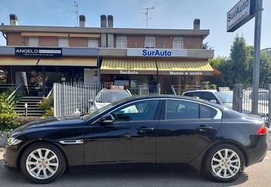 JAGUAR XE 2.0 D Turbo Aut. Pure