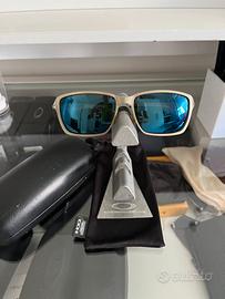 Oakley TinCan - Light/Ice Iridium