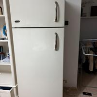 Frigorifero con freezer Ariston