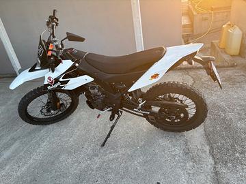 125 malaguti xtm 4 tempi