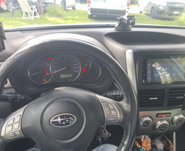 Vedesi subaru forrester 2000 xs