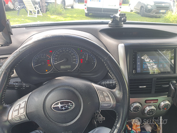 Vedesi subaru forrester 2000 xs