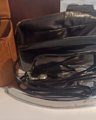 Caffettiera e ferro da stiro portatile