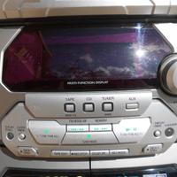 Impianto strereo radio cd musicassette
