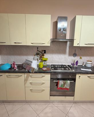 Cucina completa forno frigo cappa pensili avana