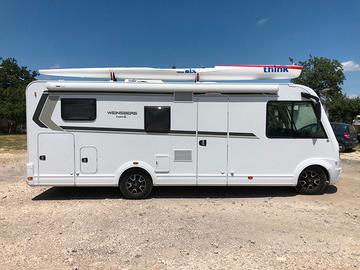 WEINSBERG CARACORE 700 MEG – 2021 – FULL OPTIONAL