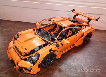 Lego Technic Porsche GT3 RS modello originale 