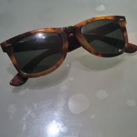 occhiali RayBan Wayfarer