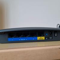 Router Linksys E900