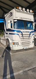 TRATTORE STRADALE SCANIA R560