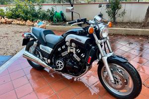 Yamaha VMAX 1200 - SOLO 26.000 km - DA VETRINA