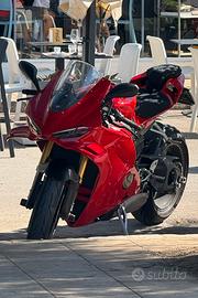 Panigale V4S