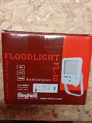 faretto sensore movimento