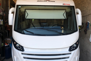 Motorhom pari a nuovo basculante nautico