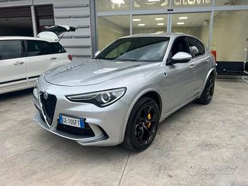 Alfa Romeo Stelvio 2.9 Bi-Turbo V6 510 CV AT8 Quad