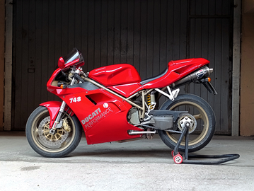 Ducati 748 2000