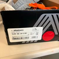 Scarpe antinfortunistiche nuove