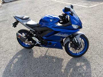 Yamaha YZF-R3 Akrapovic