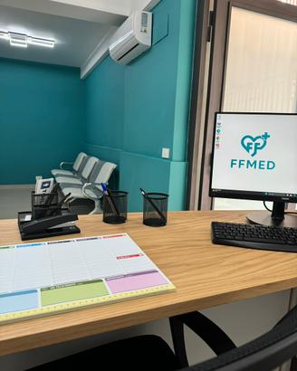 Ufficio arredato-studio