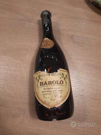 Antica bottiglia di Barolo del 1975