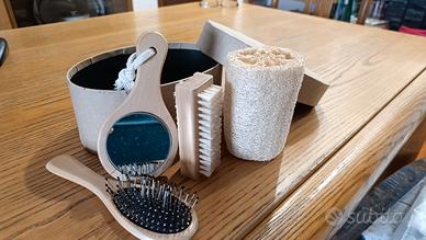 Set da bagno e cura della persona