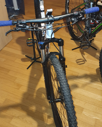 Bicicletta da donna mountain bike