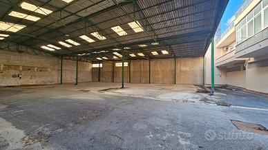 Bagheria capannone con fabbricato/magazzini/uffici