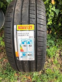 Gomma nuova estiva pirelli 235/45-17