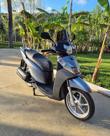 Scooter Honda SH300 anno 2010