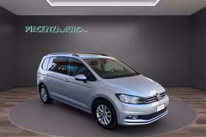 Volkswagen Touran 1.6 tdi Highline 115cv.NAVI.UNIC