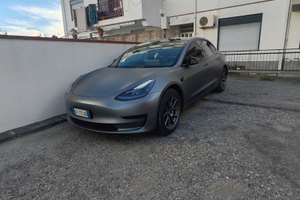 Tesla model 3 rwd