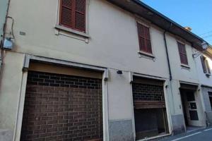 Immobile di 100 m² con 2 locali a Caravaggio
