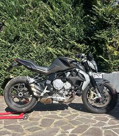 MV Agusta Brutale 675