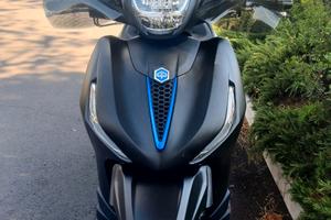 Scooter Piaggio Beverly  310 S 05 2025