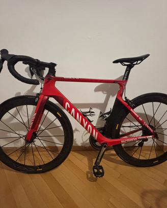 Canyon Aeroad CF SLX – Shimano Dura-Ace – Ruote Ma