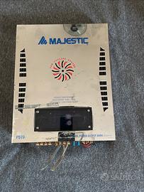 Amplificatore Majestic PB70 Max POWER OUTPUT 800W.
