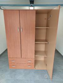 Armadio 3 ante e 2 cassetti