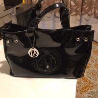 Borsa pelle verniciata nera