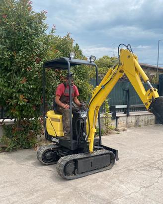E144 Miniscavatore 8 q Eurodig allargabile