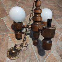 Lampadario in legno